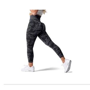 WodoWei Women’s High Waisted 7/8 Camo Leggings